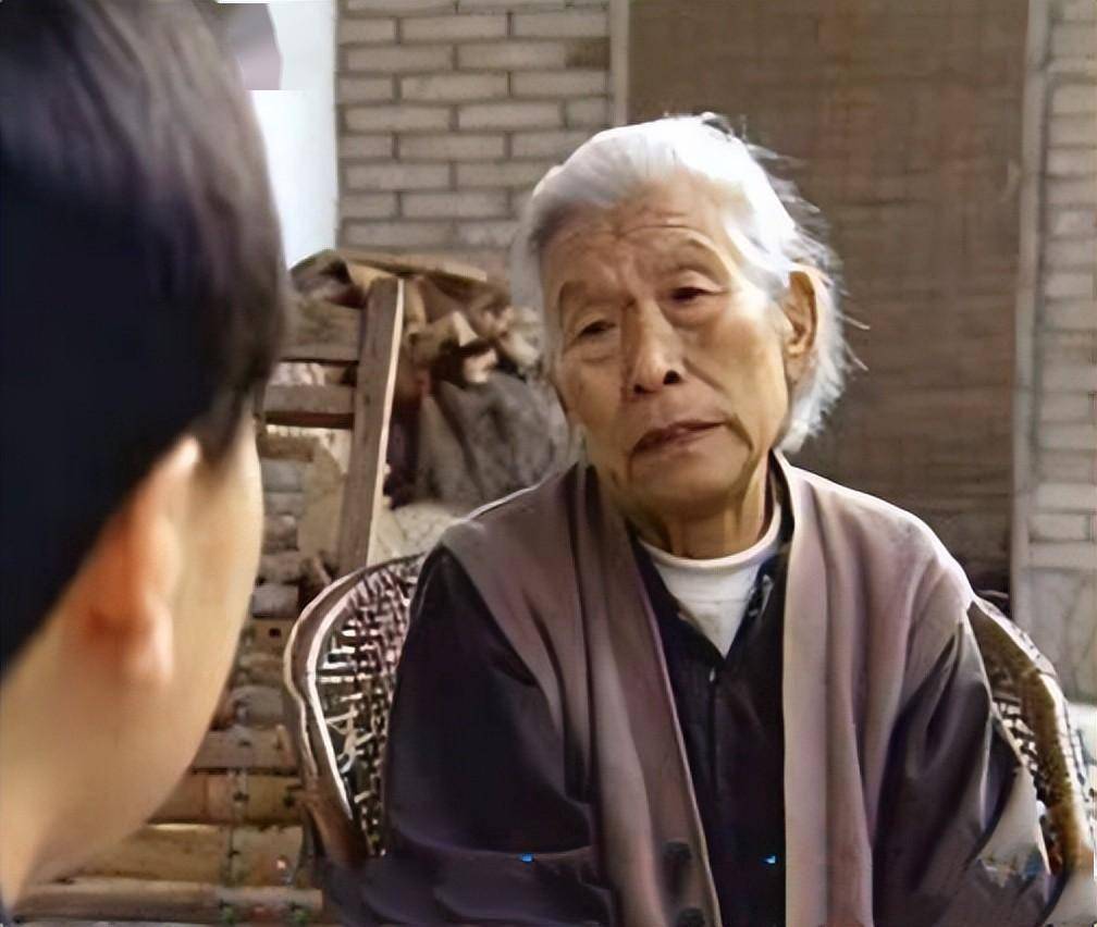 为革命她19岁嫁44岁冻掉双腿老红军,4年后丈夫叛变,她狱中离婚_李玉南