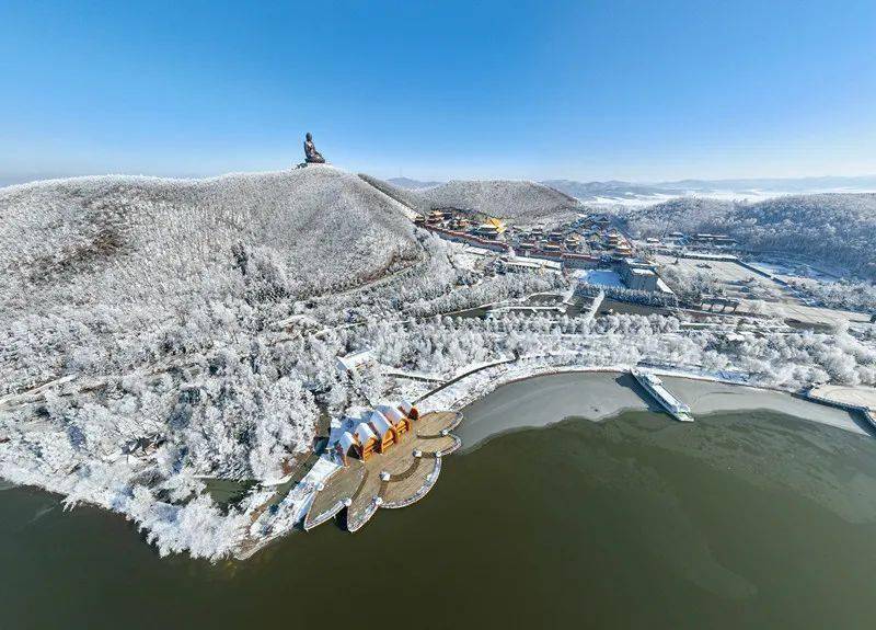 敦化六鼎山成了仙境般的琉璃王国_大雪_雕塑_霜花