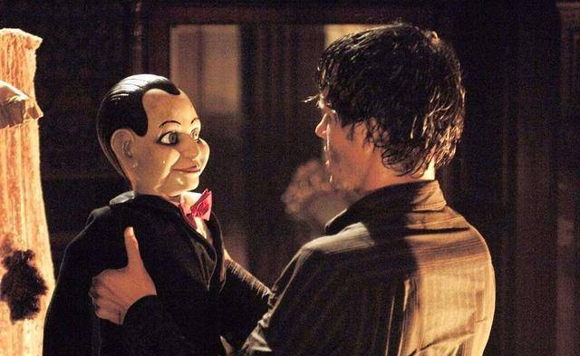 温子仁创造出了我最喜欢的恐怖玩偶_木偶_恐怖片_传说