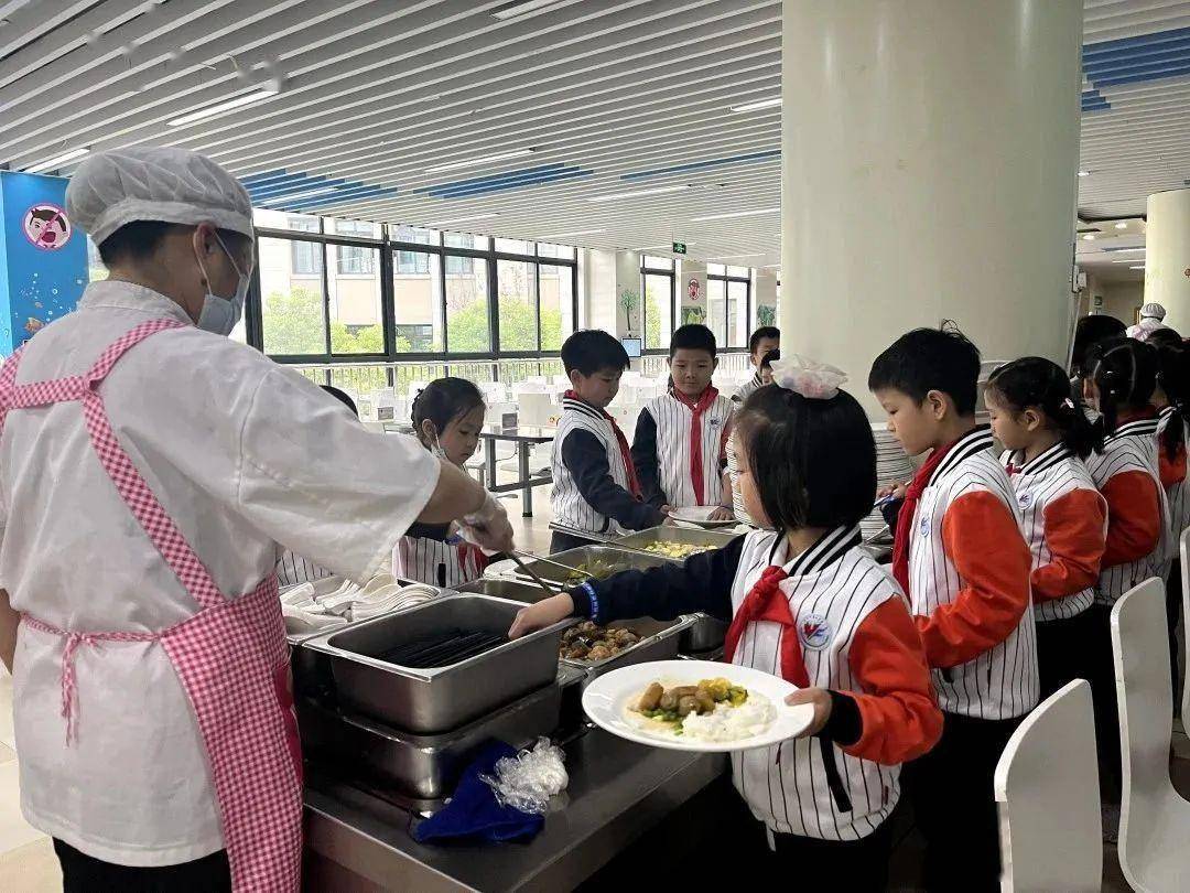 锡山实验小学食堂图片