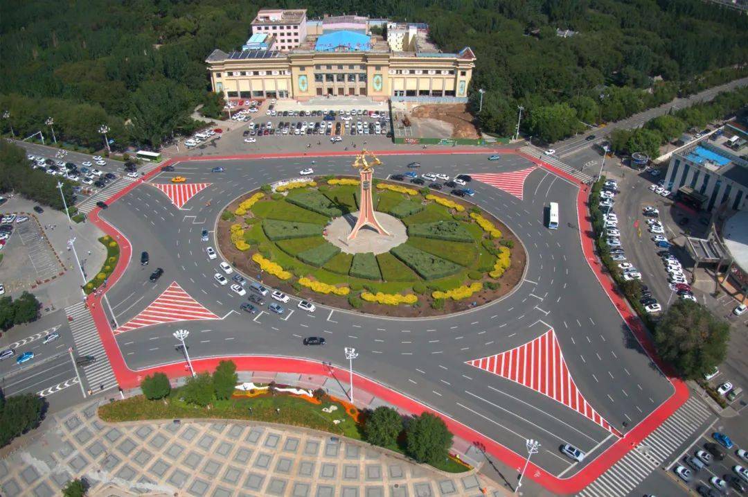 6 | 关于优化青山区一宫环岛路口交通组织方案的公示_车辆_信号_市民