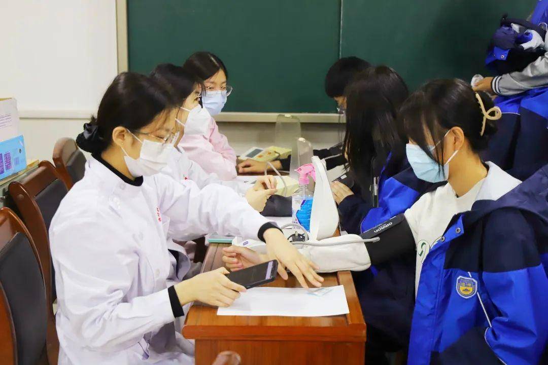 屈光度,三围,身高体重,血压,内外科,口腔,耳鼻喉和色觉,ppd试验(结核