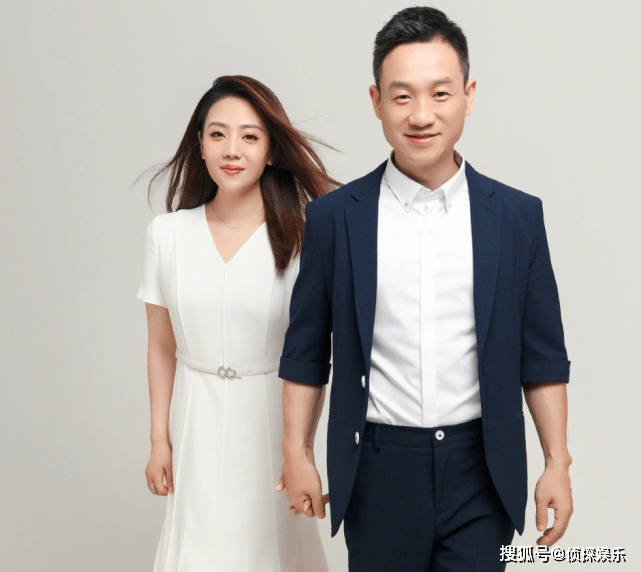 继张歆艺李艾张蓝心后,杨威老婆也感染新冠,高烧39度至今未退烧_杨云