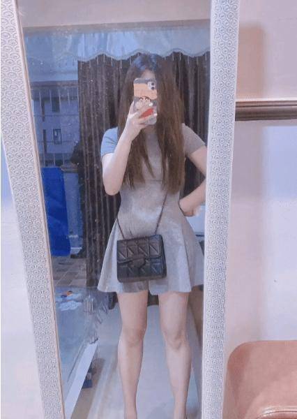 老婆出差发了自拍照,朋友看了让我分手,哈哈哈这是啥情况?