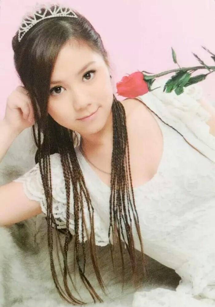 邓紫棋宣布与蜂鸟音乐解约,网友:终于可以名正言顺骂蜂鸟了_发展_歌曲