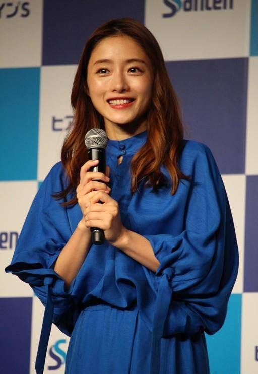 石原里美露面秀幸福,前男友被17岁高中女生套路人气大跌_爱子_网友
