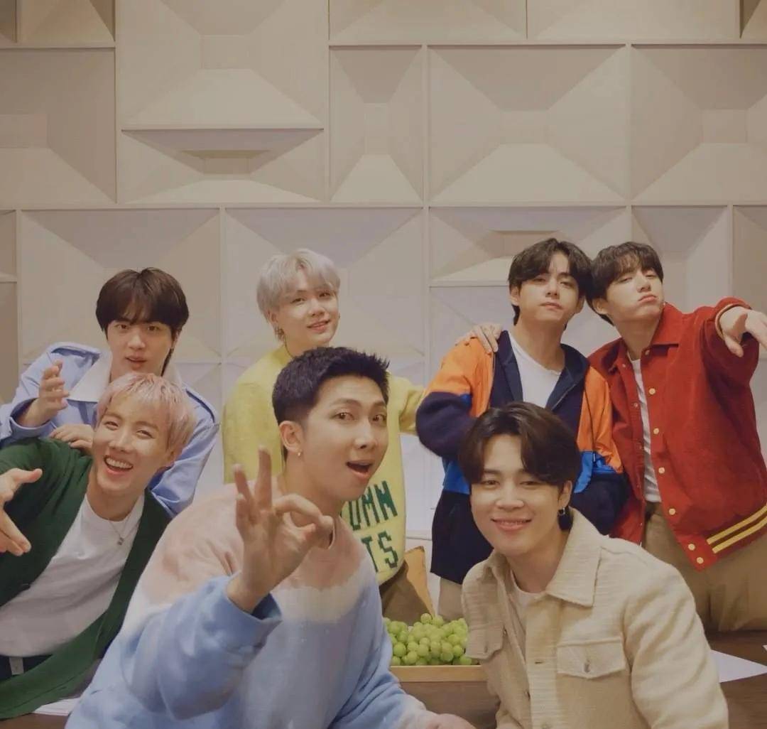 bts长期休假rm意味深长:"脸30岁了",jin"精神力有问题"_防弹_少年团
