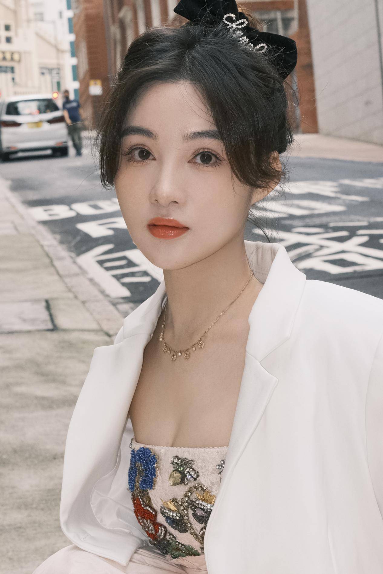 孙嘉璐港风大片好有故事感,浓郁的电影氛围显贵气_运动会_气质_功底