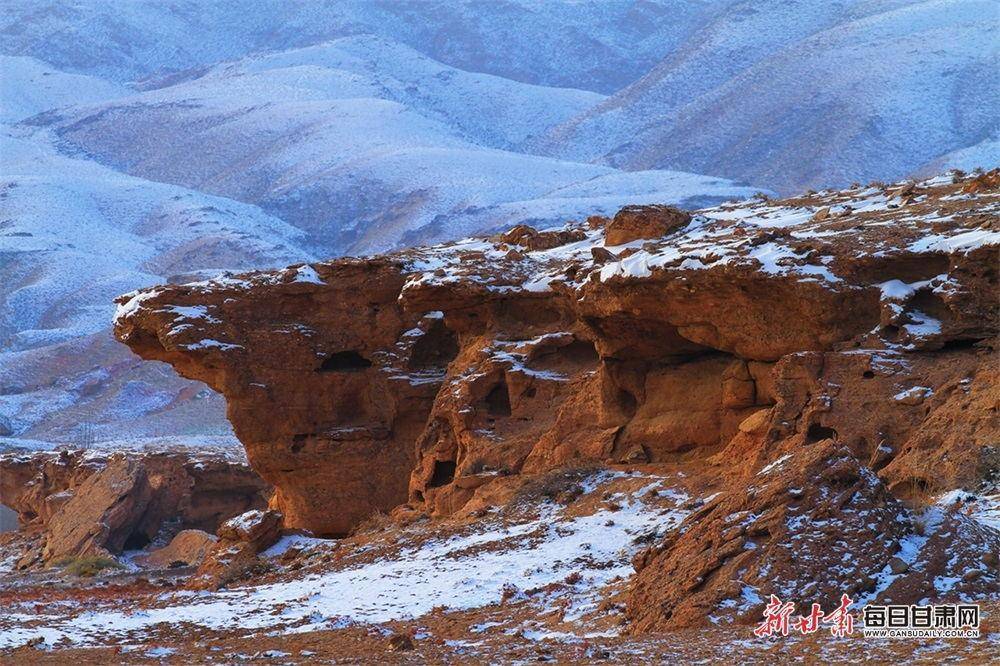 鬼斧神工有丹霞 晶莹如玉是冰瀑 冬日探幽金昌泉沟_造型_甘肃_大自然