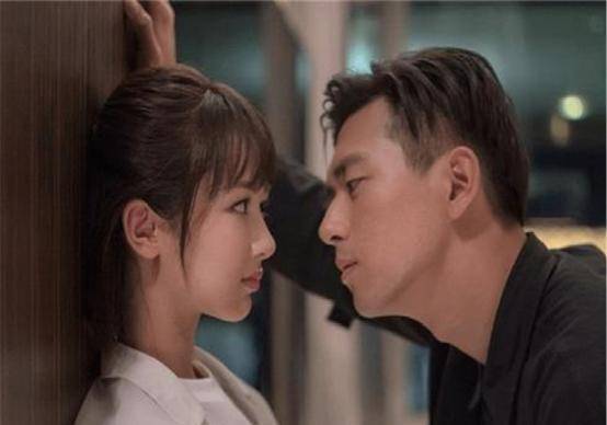 邓伦李现同期录快本,节目组一个小细节让网友心寒!_人气_名字_实力