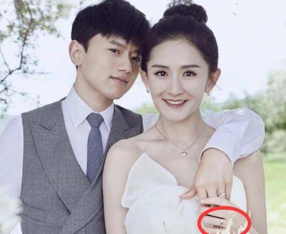 谢娜与张碧晨晒合照力破婚变传闻,没成想娜姐手上的细节又遭质疑_张杰