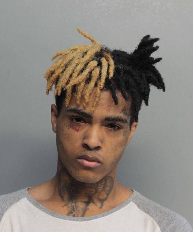 他就是xxxtentacion,原名贾西·德韦恩·里卡多·昂弗莱(英文:jahseh