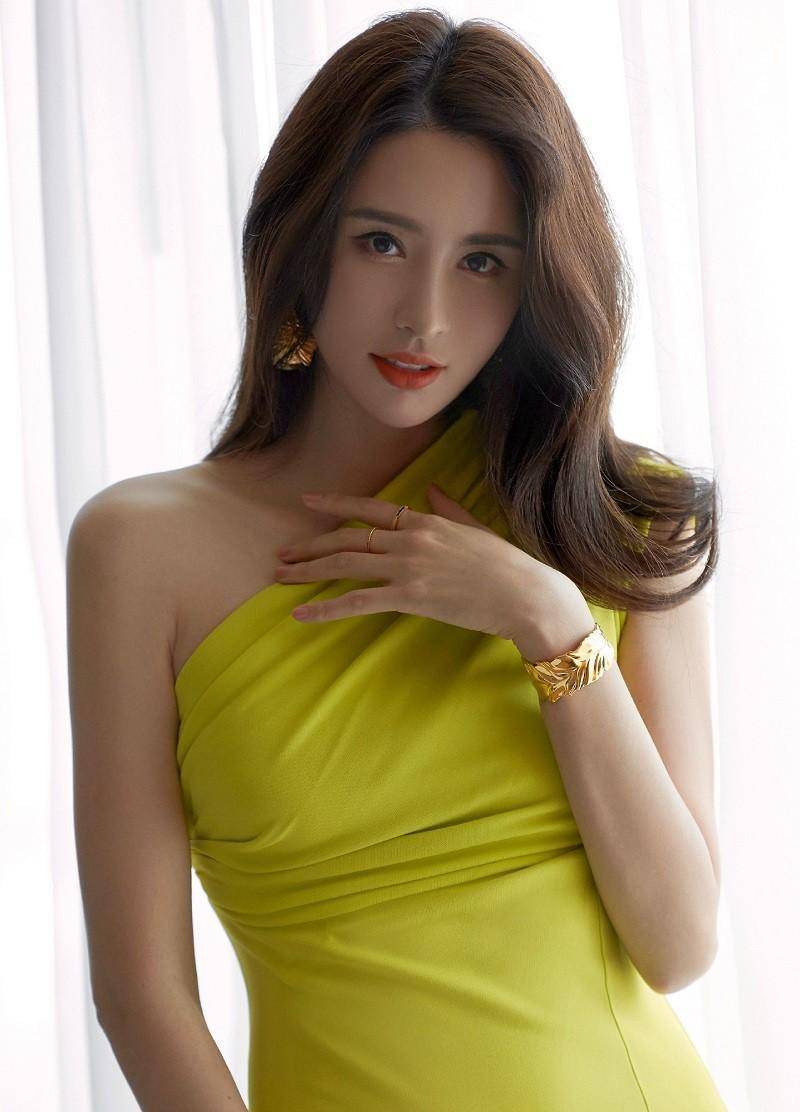 37岁刘恩佑正式官宣恋情,女方是美女演员,他跟张熙媛分了?