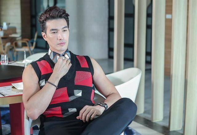 蔡依林前男友锦荣新恋情被曝光_周杰伦_因为_未来的