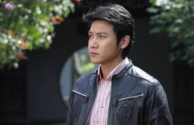 陆毅新剧照爆肥30斤,网友直呼我们侯局腐败了_感觉_剧中_少年包青天