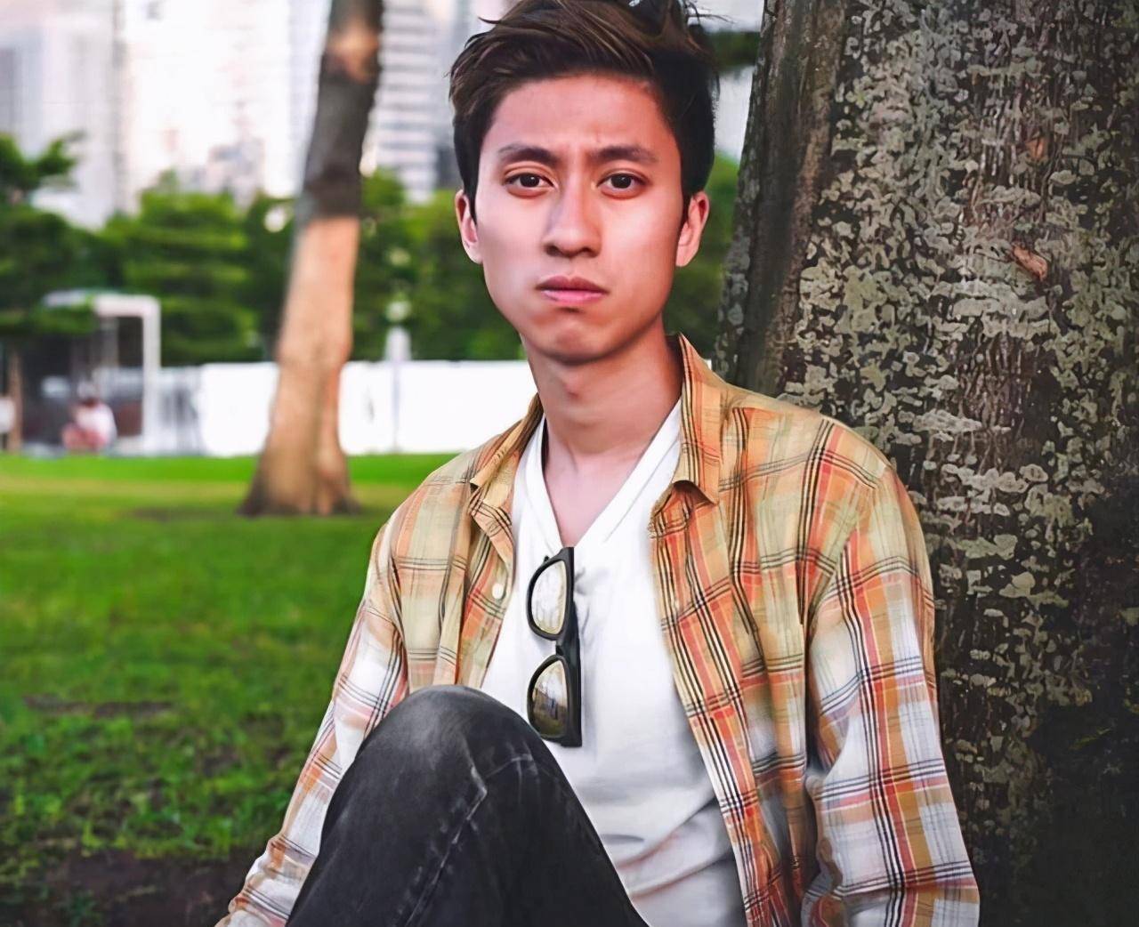 可是黎嘉骏虽然说是个多才多艺的人,但是不知是不