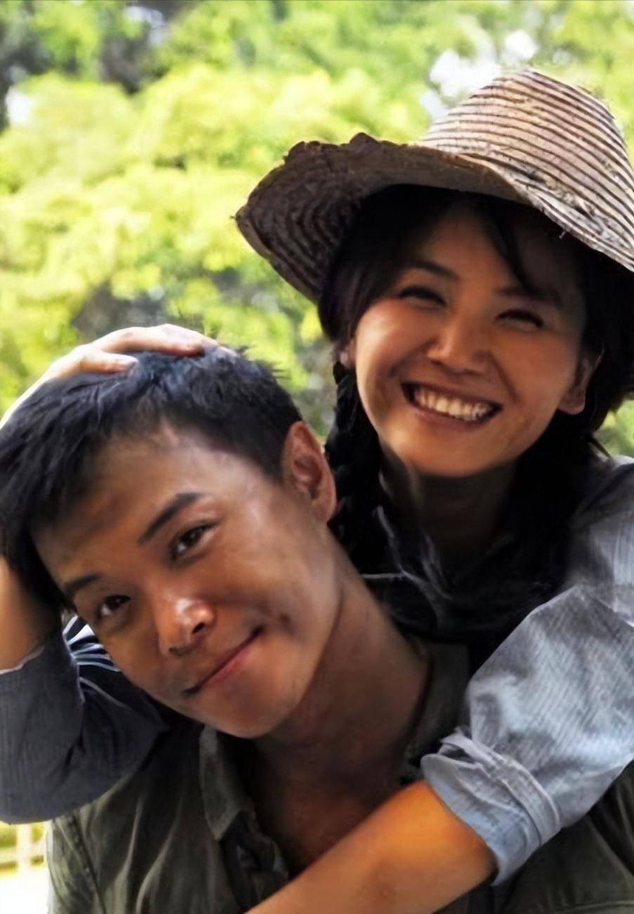 在电视剧《野鸭子》中出演女一号,在当年不但创造了一次收视奇迹,还