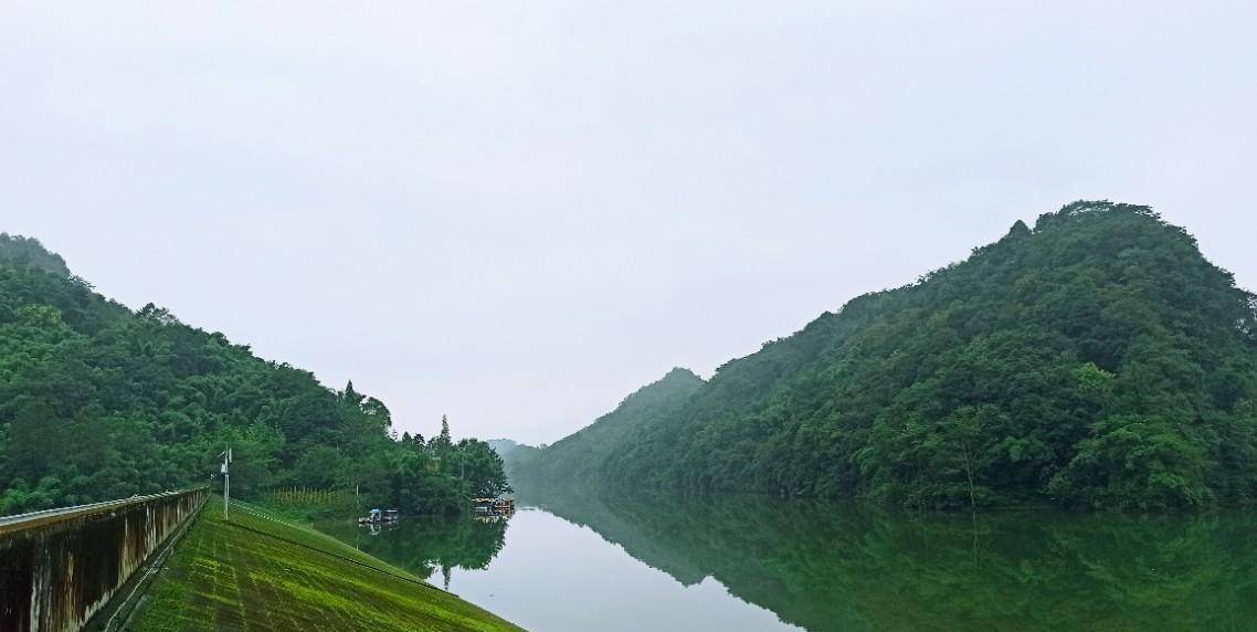 彭州磁峰镇莲花湖图片
