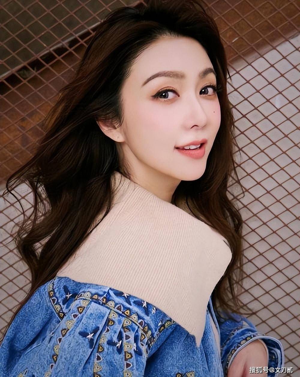 薛凯琪,出道即巅峰,被称为杨千嬅第二,如今怎么样了?_华纳_香港_形象