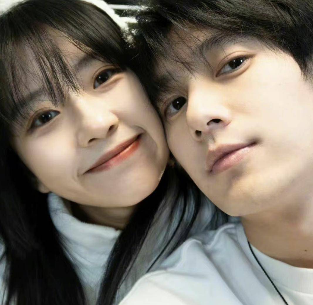 "沉默cp"在一起两周年,陈强准备浪漫惊喜,不愧是恋综模范cp_聂墨仪