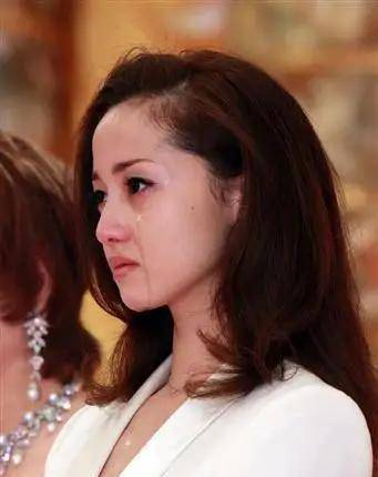 坎坷的婚姻,让我痛苦不堪伤心流泪,悔之晚矣_工作_张弘_同事