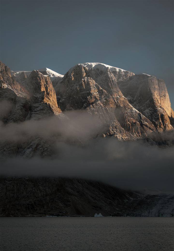 格林兰岛,汇集了自然最严酷的寒冷,和最极致的纯净_格陵兰_冰山_峡湾