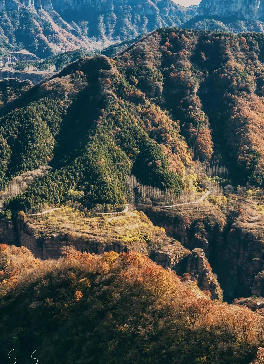 太行山秋景图片