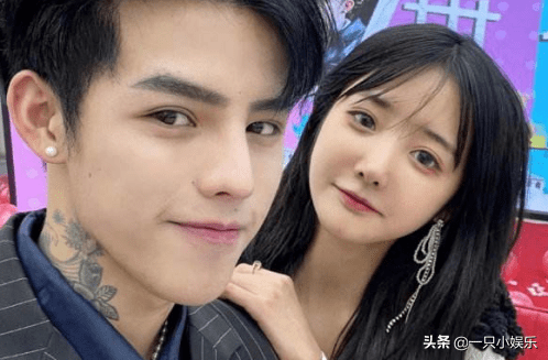 殷世航套路璐出镜求婚,前女友不忘宣传太迷惑_爱情_网友_关键