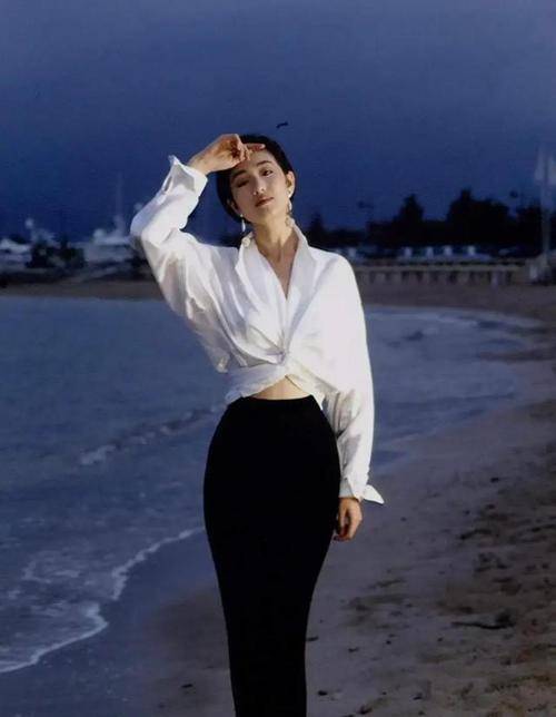 巩俐年轻时美到极致了,天使面容魔,鬼身材!_气质_样子_一颦一笑