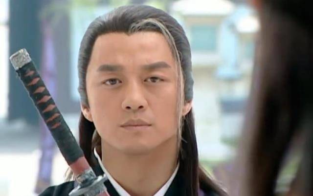 第一位:李亚鹏&段天涯下面就和大家聊聊《天下第一》这部剧的演员现状