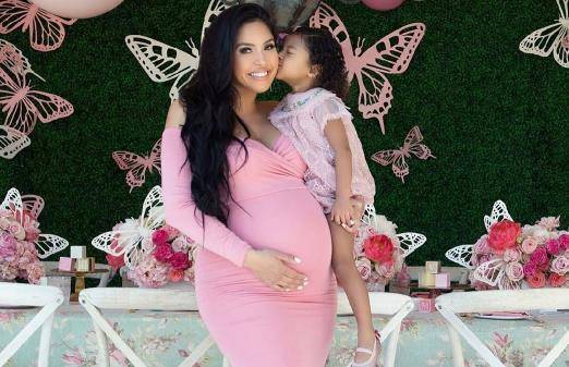 可惜父亲不再回来,只剩瓦妮莎_碧昂_孩子_小碧