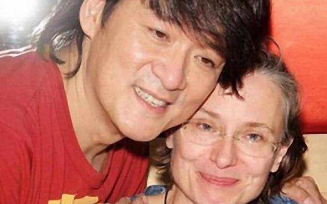 周华健和他的国外老婆:被嘲夫妻像母子,如今34年仍不离不弃_感情_歌曲