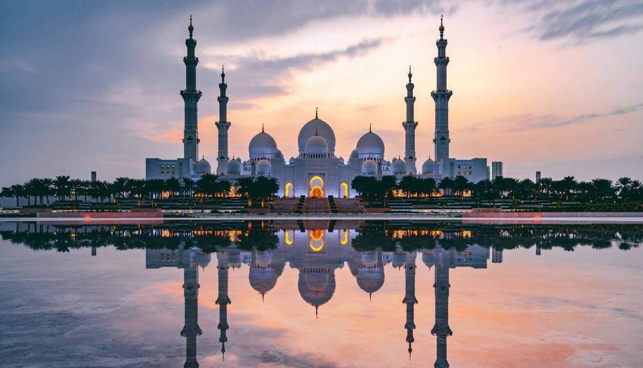 奢华之国-阿联酋,不可错过的11个建筑地标_迪拜_清真寺_世界