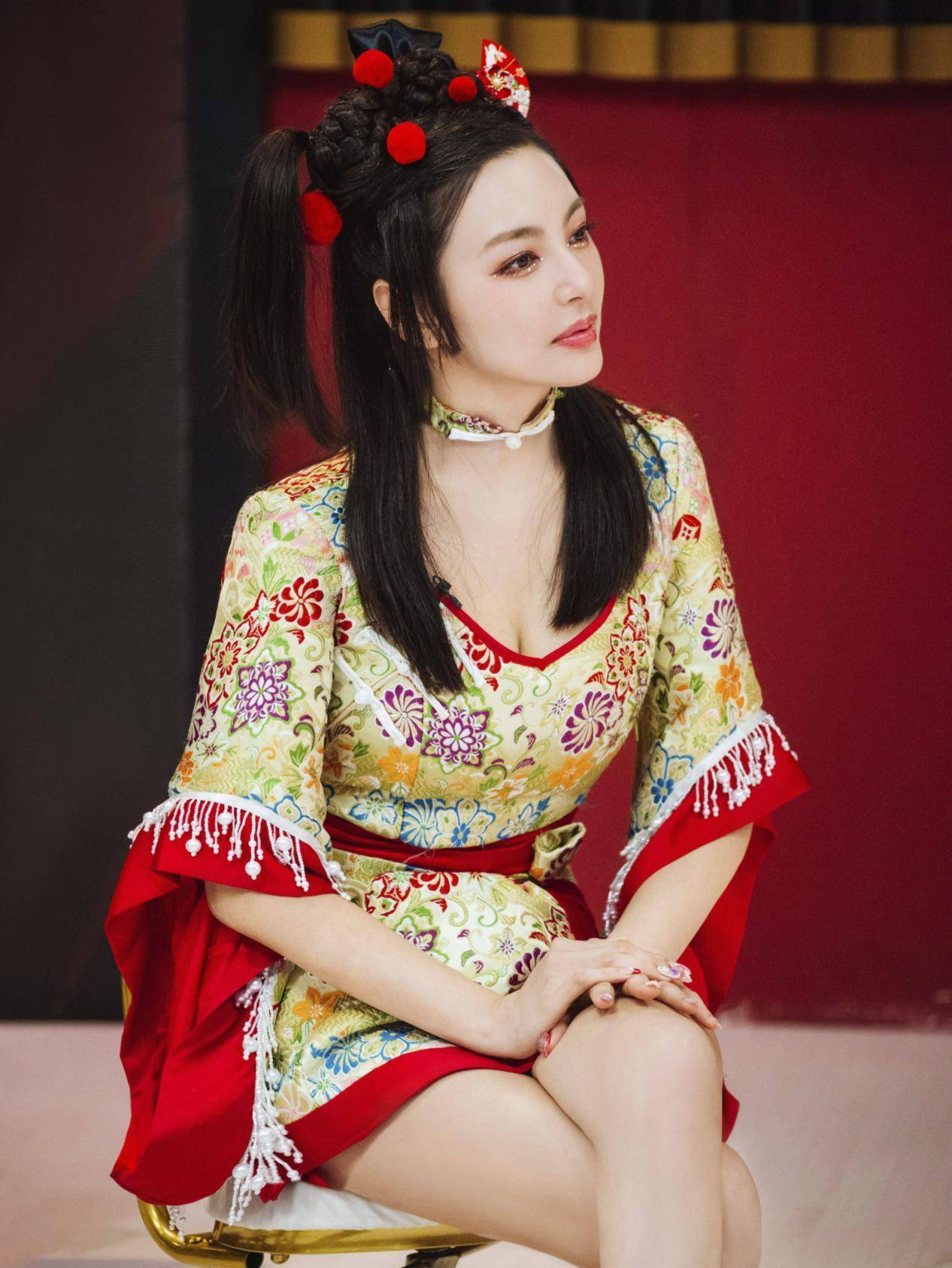 张雨绮三公精修图p图过度,五官好奇怪,膝盖都磨没了_姐姐_感觉_表演