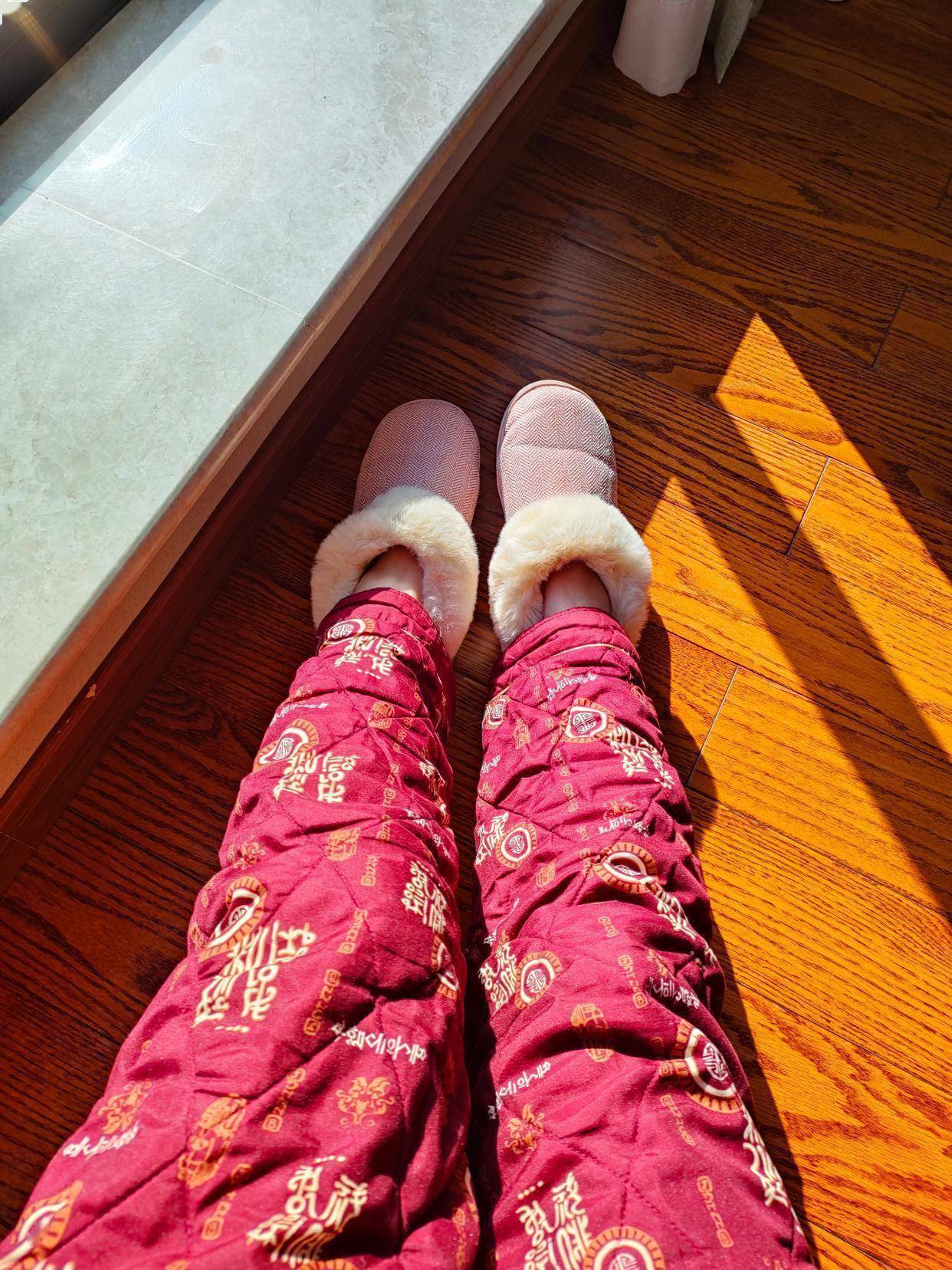 我心里一松因为出汗了体温肯定就下降果然一测38