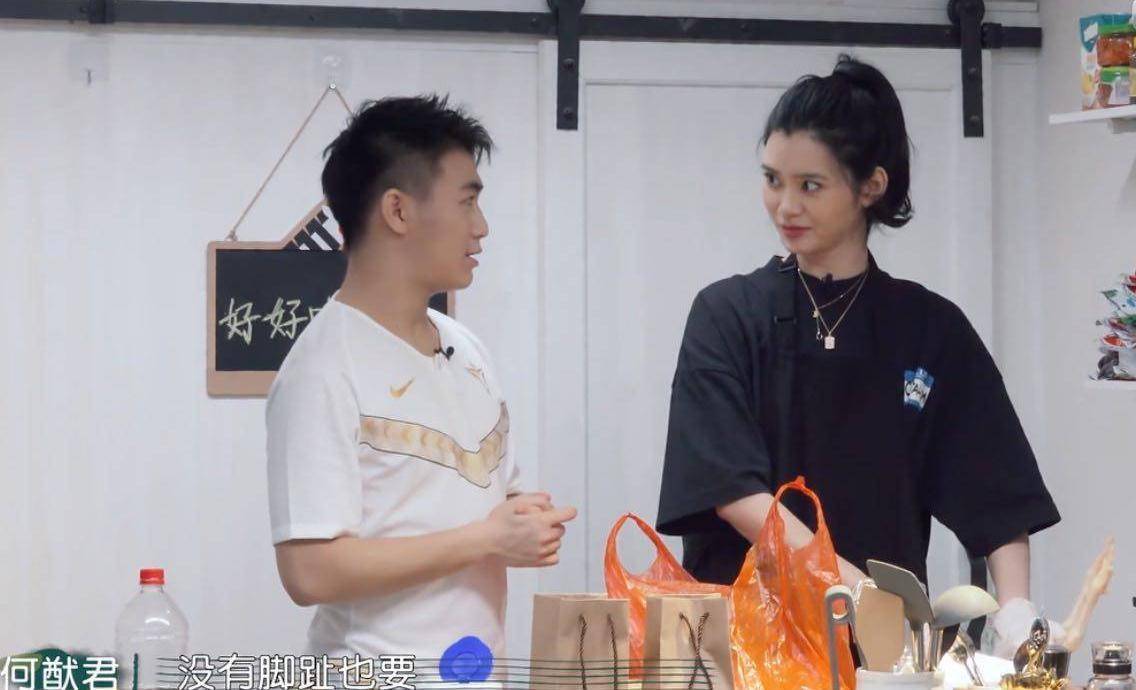 何猷君吐槽儿子头发少,奚梦瑶说自己头发多,一句话让老公不高兴_时候