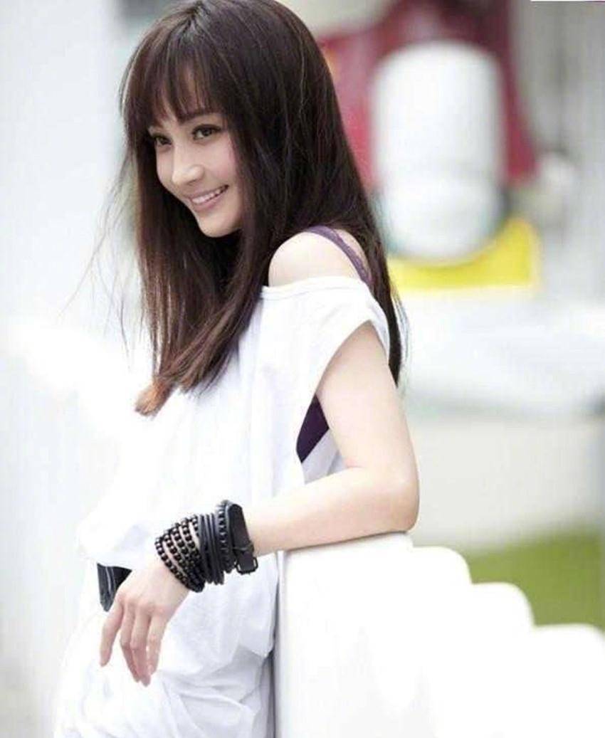 姚笛新恋情曝光!和富商男友深夜甜蜜约会,力破与文章复合传闻