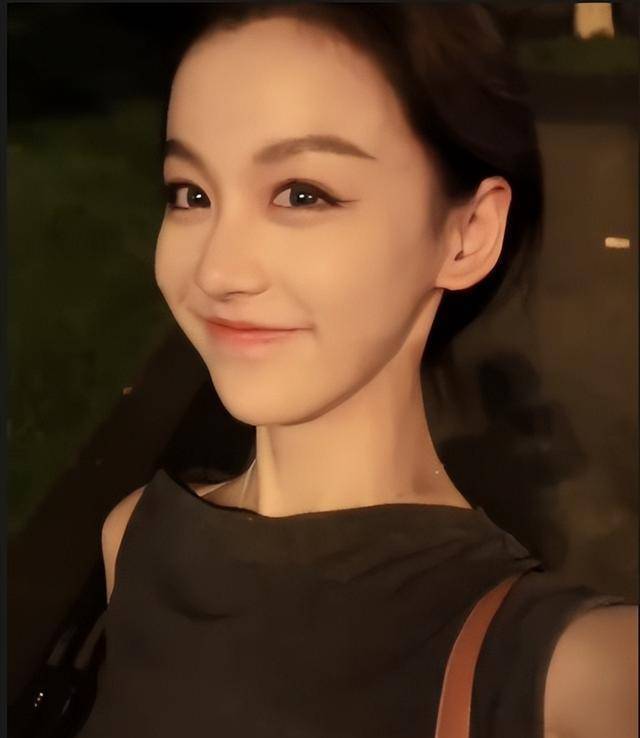 北影新晋校花张祎格,比邵晴漂亮还有实力,天生的"女主脸"_大学_艺术类