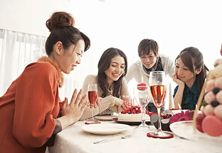 年底聚会多,轮你敬酒别傻站着,3句万能敬酒词,让你惊艳众人_领导_时候_酒水