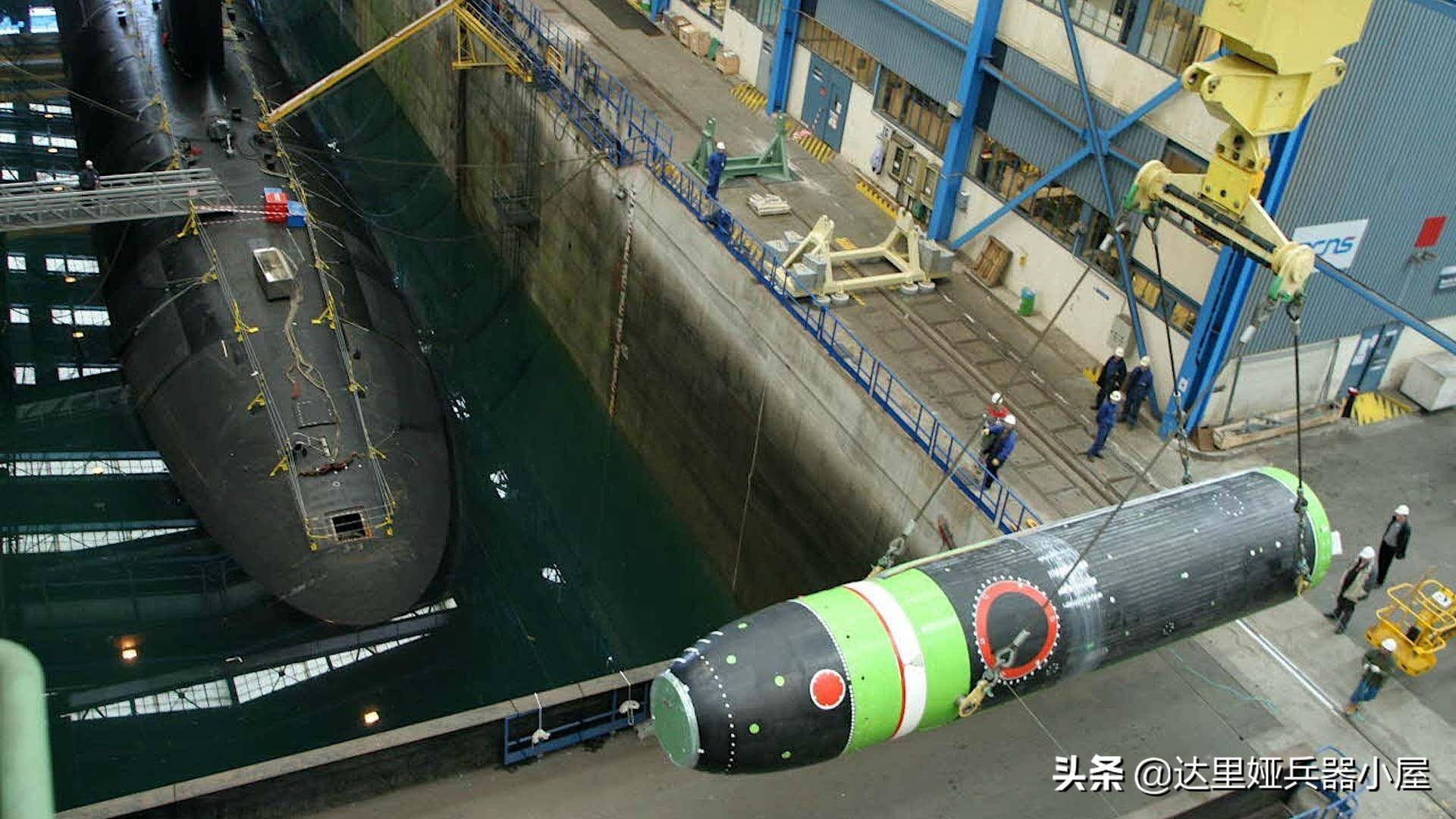 太阳王"重锤";法国m51型系列潜射洲际弹道导弹_战略_公司_型导弹