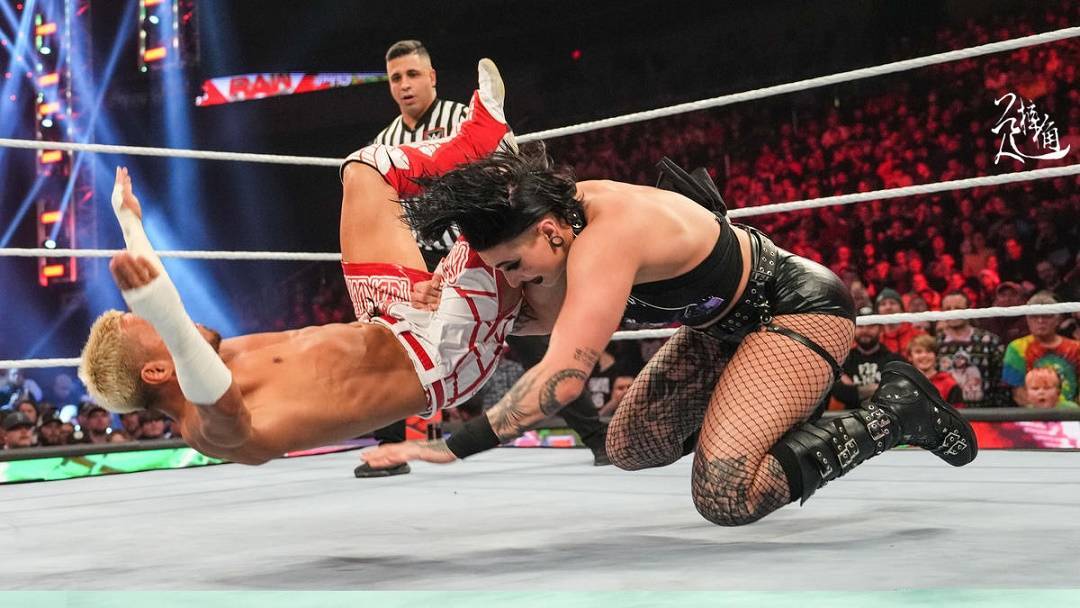 wwe再现跨性别赛,前nxt北美冠军回归帮米兹"抢钱"!