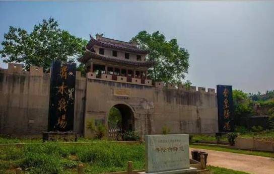 韩信伐赵“背水一战”大获全胜,在井陉却被当做侵略者侍立路边_陈馀_天门_秦皇