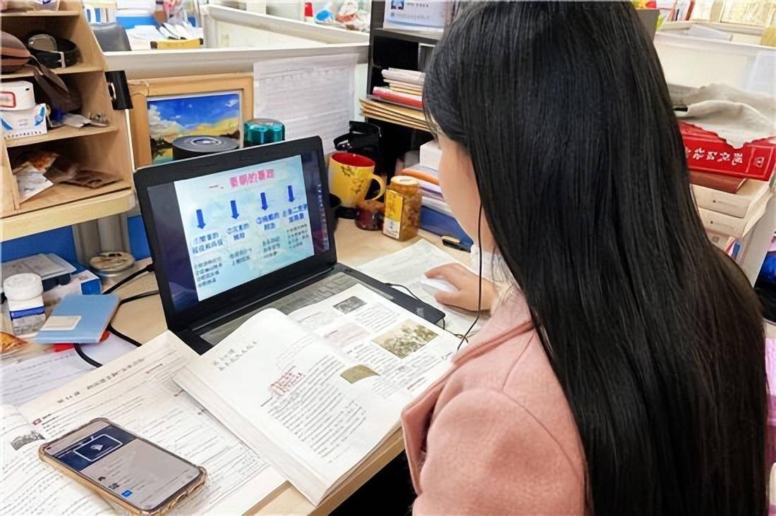 调整非毕业年级中小学上课方式,家长支持