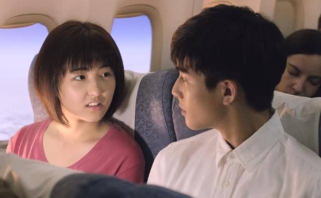 在电影中姜潮是一直在暗恋张子枫呢