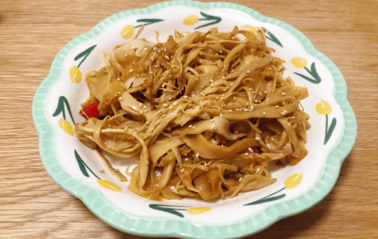 农家碳烤笋丝,免泡免切直接上!凉拌热炒"嘎吱"脆嫩_竹笋_井冈山_素食