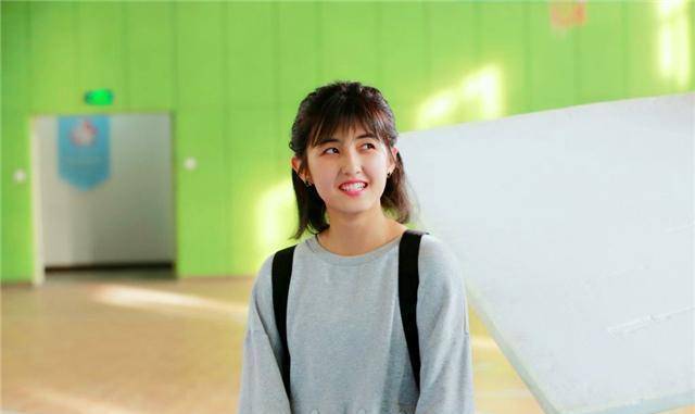 张子枫艺考分数出炉,距离满分仅差4分,妥妥的智慧与美貌并存_人们