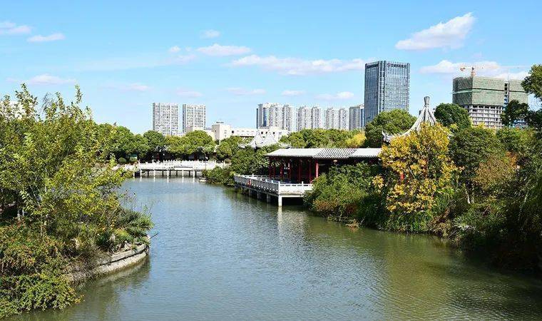 來鹽城世紀公園,欣賞與眾不同的風景(7)_地方_草地_果實