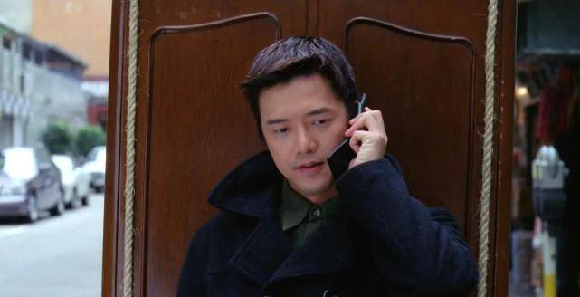 张锦程是香港演艺学院的高材生,也是一位优秀的舞台剧演员,他毕业后