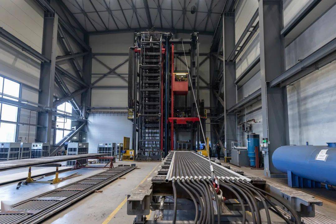 采用cmt 技术堆焊12 米高的膜式壁