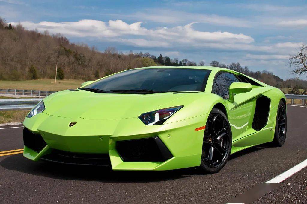 五百多买一台合金全开1/43合金大牛,不香吗?_搜狐汽车_搜狐网